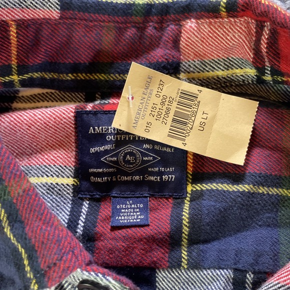 American Eagle Flannel Shirt Mens LT Red Blue Tartan Soft Camp Hike NWT - Picture 3 of 12
